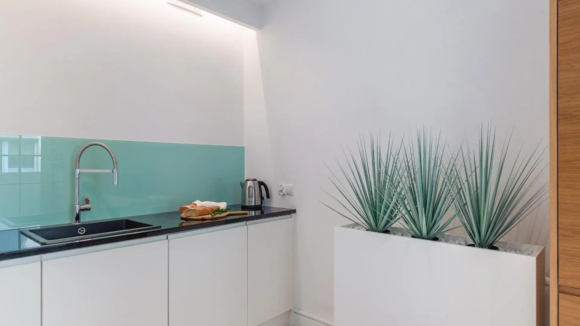 아파트 White Harmony Apartament - 2 Tarasy, Bezplatny Parking 소포트